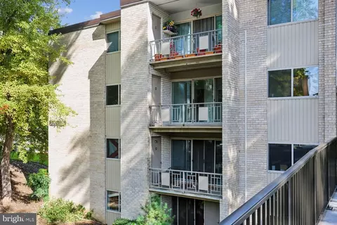12303 Braxfield Ct #389, Rockville, MD 20852