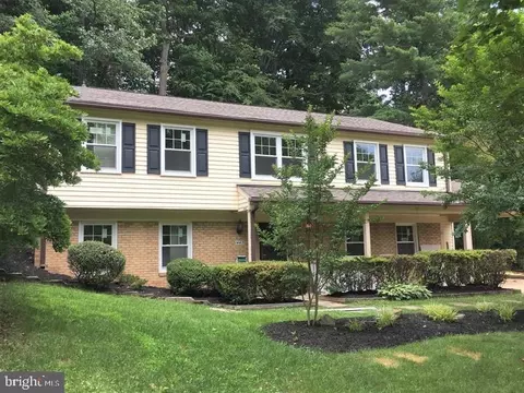 14413 Bauer Dr, Rockville, MD 20853