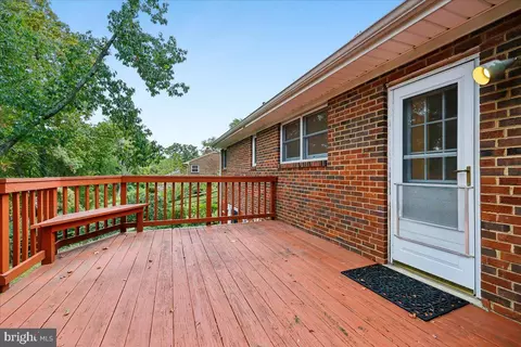 Exterior - 10525 Kinloch Rd, Silver Spring, MD 20903 photo 4 of 19