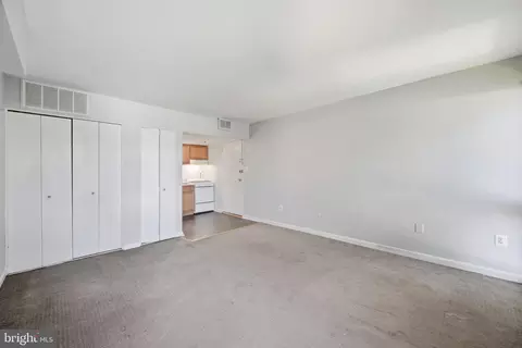 Living - 9909 Blundon Dr #4-301, Silver Spring, MD 20902 photo 5 of 6