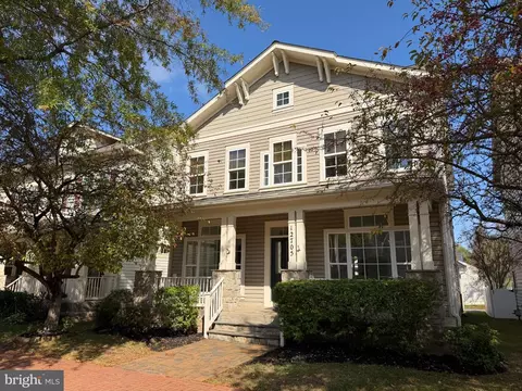 12705 Clarks Crossing Dr, Clarksburg, MD 20871
