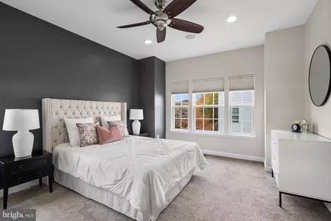 Bedroom - 11718 Leesborough Cir, Silver Spring, MD 20902 photo 2 of 6