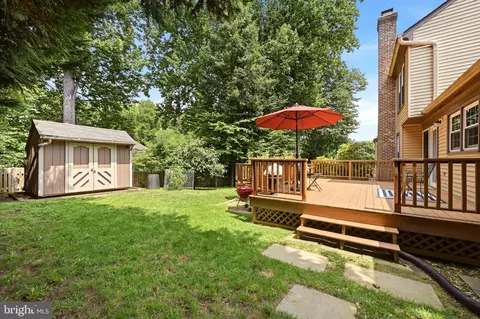 Exterior - 13420 Rippling Brook Dr, Silver Spring, MD 20906 photo 5 of 6