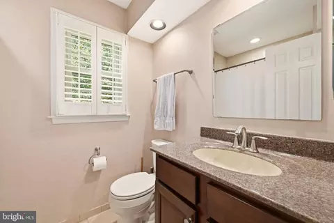 Bath - 13420 Rippling Brook Dr, Silver Spring, MD 20906 photo 6 of 6