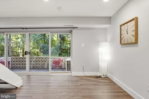 Living - 8618 Manchester Rd #4, Silver Spring, MD 20901 photo 5 of 5