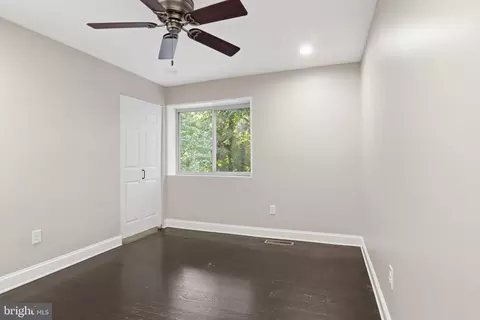 Entry Way - 8618 Manchester Rd #4, Silver Spring, MD 20901 photo 3 of 3