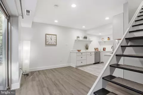 Entry Way - 8618 Manchester Rd #4, Silver Spring, MD 20901 photo 1 of 3