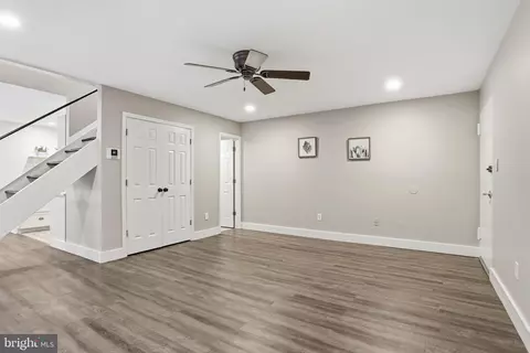 Living - 8618 Manchester Rd #4, Silver Spring, MD 20901 photo 3 of 5