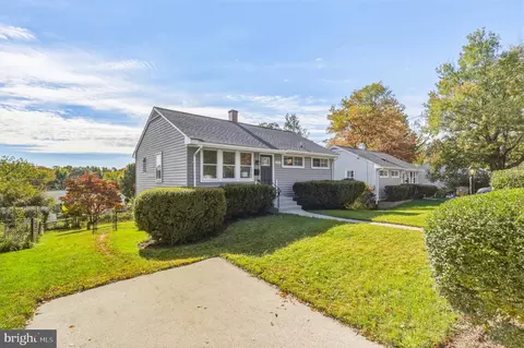1207 Highwood Rd, Rockville, MD 20851