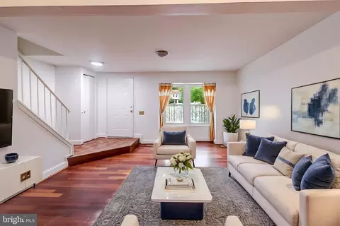 Living - 9 Long Green Ct, Silver Spring, MD 20906 photo 1 of 5