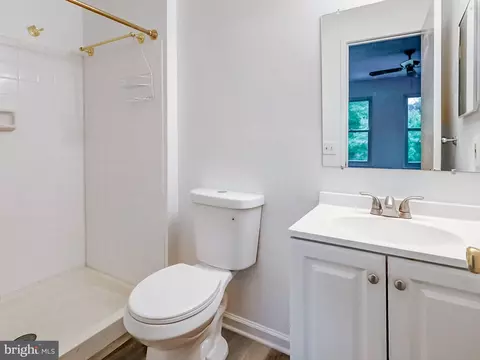 Bath - 9 Long Green Ct, Silver Spring, MD 20906 photo 3 of 4