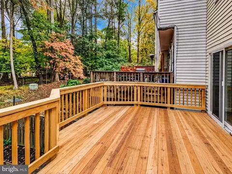 Exterior - 9 Long Green Ct, Silver Spring, MD 20906 photo 7 of 8