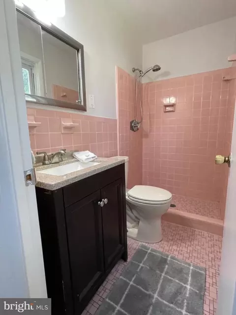 Bath - 2407 Hayden Dr, Silver Spring, MD 20902 photo 3 of 5