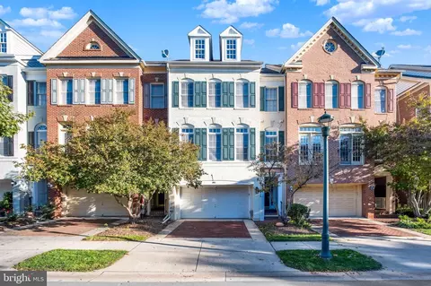 401 Oak Knoll Ter, Rockville, MD 20850