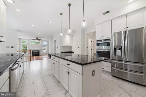 Kitchen - 4509 Random Ridge Cir, Olney, MD 20832 photo 2 of 3