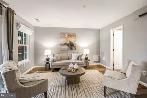 Living - 1803 Locust Grove Rd, Silver Spring, MD 20910 photo 3 of 4
