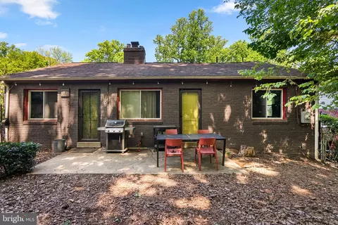 Exterior - 8313 Piney Branch Rd, Silver Spring, MD 20910 photo 14 of 16