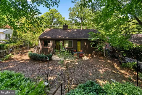 Exterior - 8313 Piney Branch Rd, Silver Spring, MD 20910 photo 3 of 16