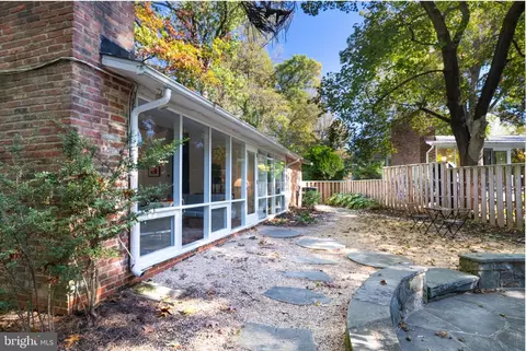 Exterior - 11618 College View Dr, Silver Spring, MD 20902 photo 2 of 6