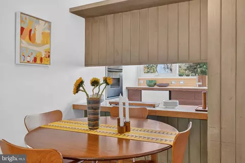 Dining - 11618 College View Dr, Silver Spring, MD 20902 photo 2 of 2