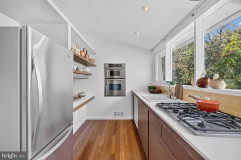 Kitchen - 11618 College View Dr, Silver Spring, MD 20902 photo 1 of 5