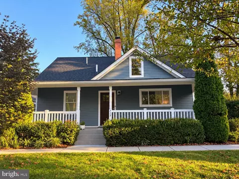 715 Roxboro Rd, Rockville, MD 20850