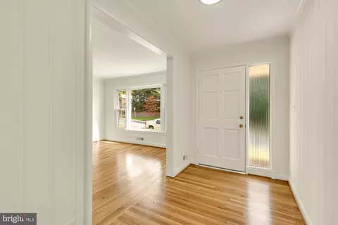 Entry Way - 9702 Dameron Dr, Silver Spring, MD 20910 photo 2 of 4