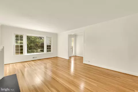Living - 9702 Dameron Dr, Silver Spring, MD 20910 photo 4 of 4