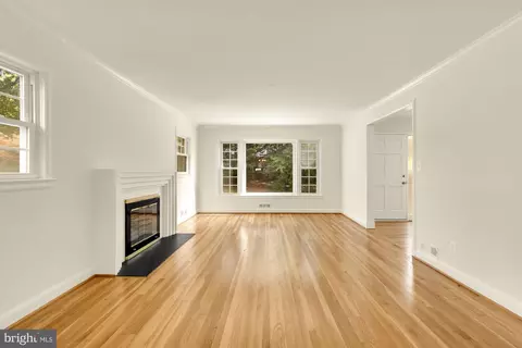 Living - 9702 Dameron Dr, Silver Spring, MD 20910 photo 3 of 4