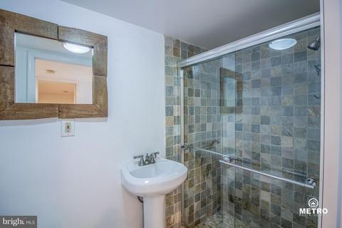 9420 Colesville Rd, Silver Spring, MD 20901 photo 16