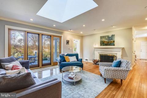 1701 Sherwood Rd, Silver Spring, MD 20902 photo 9