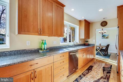 1701 Sherwood Rd, Silver Spring, MD 20902 photo 13