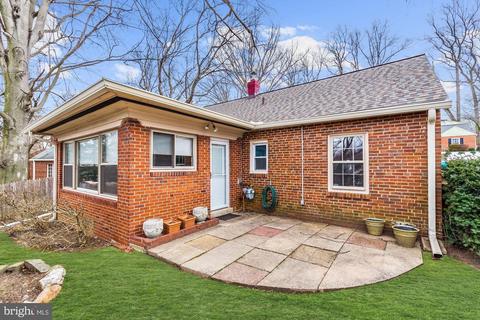 2903 Ivydale St, Silver Spring, MD 20902 photo 2