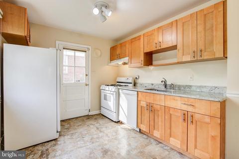 3918 Lantern Dr, Silver Spring, MD 20902 photo 8