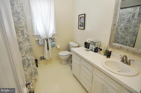 13508 Creekside Dr, Silver Spring, MD 20904 photo 18
