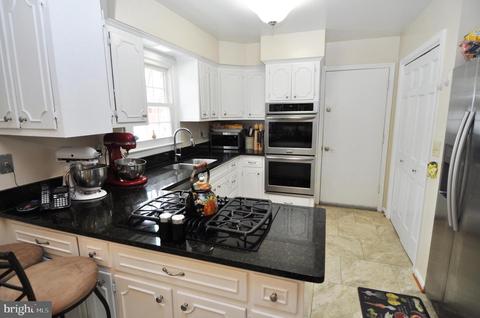 13508 Creekside Dr, Silver Spring, MD 20904 photo 7