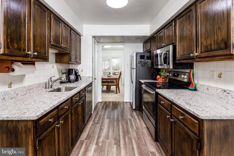 2339 London Bridge Dr, Silver Spring, MD 20906 photo 9