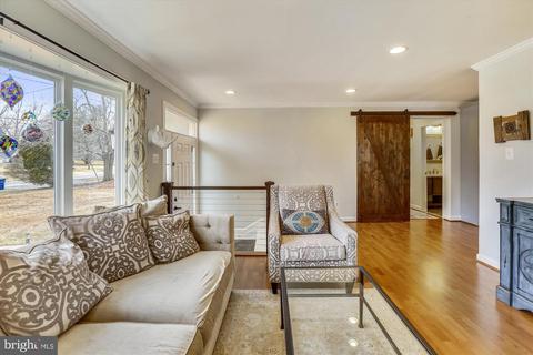 1020 Gadsden Ave, Silver Spring, MD 20905 photo 2