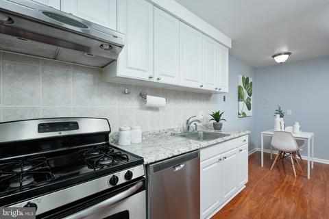2305 Greenery Ln #T-3-3, Silver Spring, MD 20906 photo 9