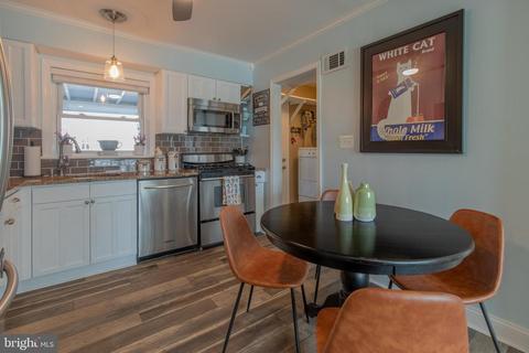 9413 Garwood St, Silver Spring, MD 20901 photo 9