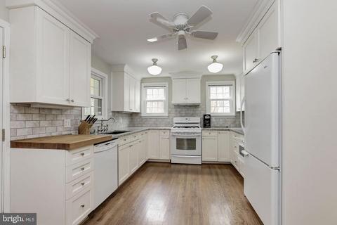104 Normandy Dr, Silver Spring, MD 20901 photo 4