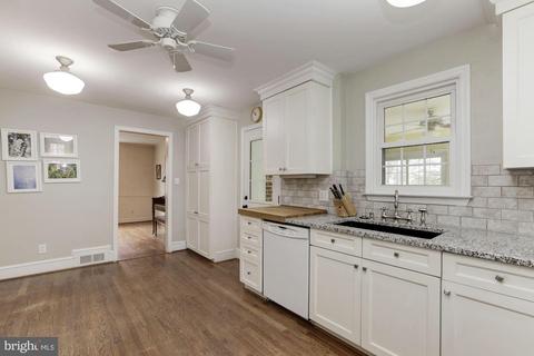104 Normandy Dr, Silver Spring, MD 20901 photo 6