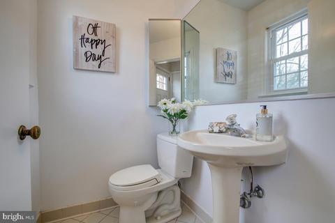 9018 Providence Ave, Silver Spring, MD 20901 photo 16