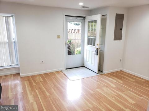 424 Legato Ter, Silver Spring, MD 20901 photo 5
