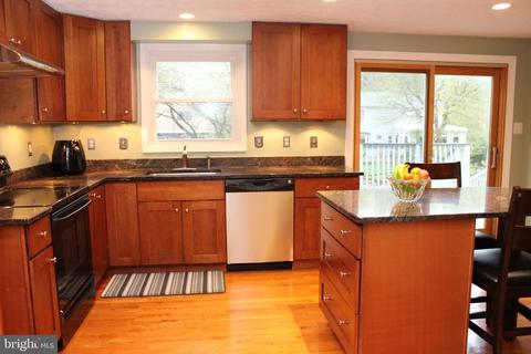 1220 Crockett Ln, Silver Spring, MD 20904 photo 10