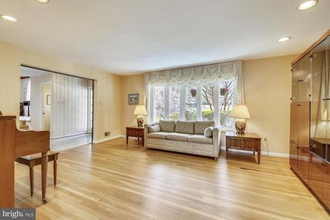 11617 Fulham St, Silver Spring, MD 20902 photo 6