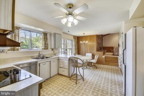 11617 Fulham St, Silver Spring, MD 20902 photo 11