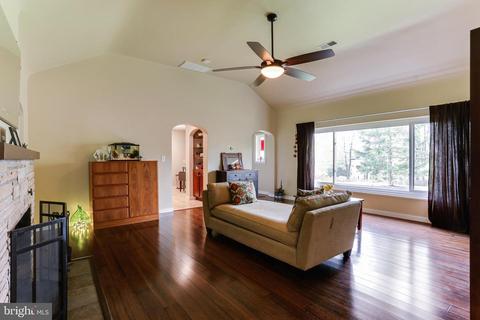 1214 Ednor Rd, Silver Spring, MD 20905 photo 4