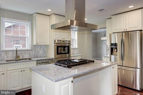 9415 Colesville Rd, Silver Spring, MD 20901 photo 9