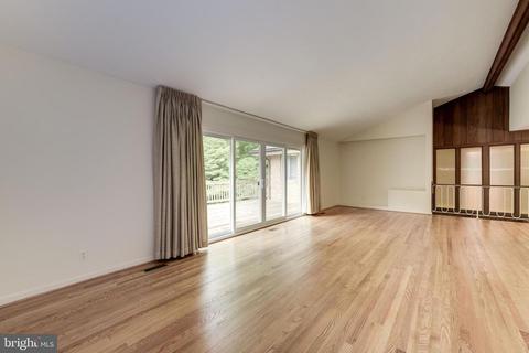 10416 Burnt Ember Dr, Silver Spring, MD 20903 photo 5